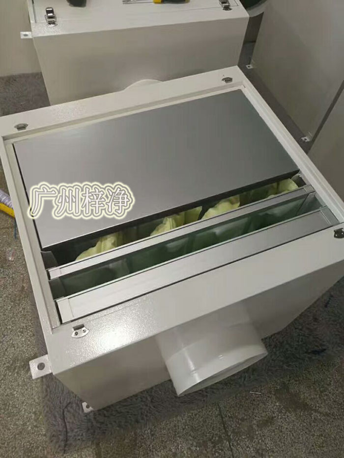 增壓新風(fēng)柜又稱為增壓過(guò)濾箱，新風(fēng)機(jī)組，鮮風(fēng)柜等